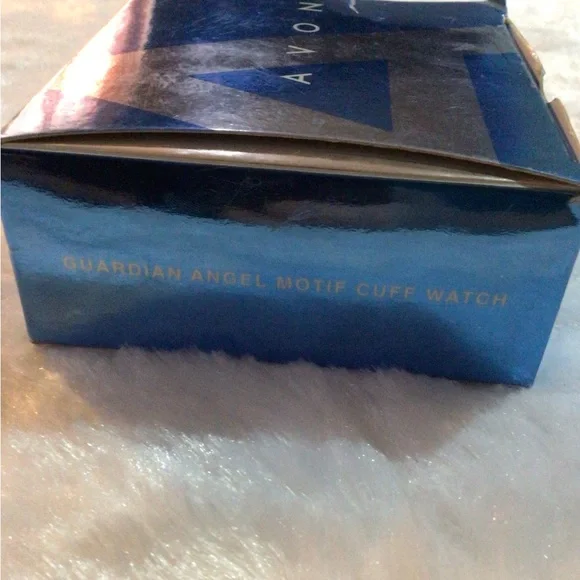 Guragian angel motif cuff watch by Avon - Picture 5 of 5